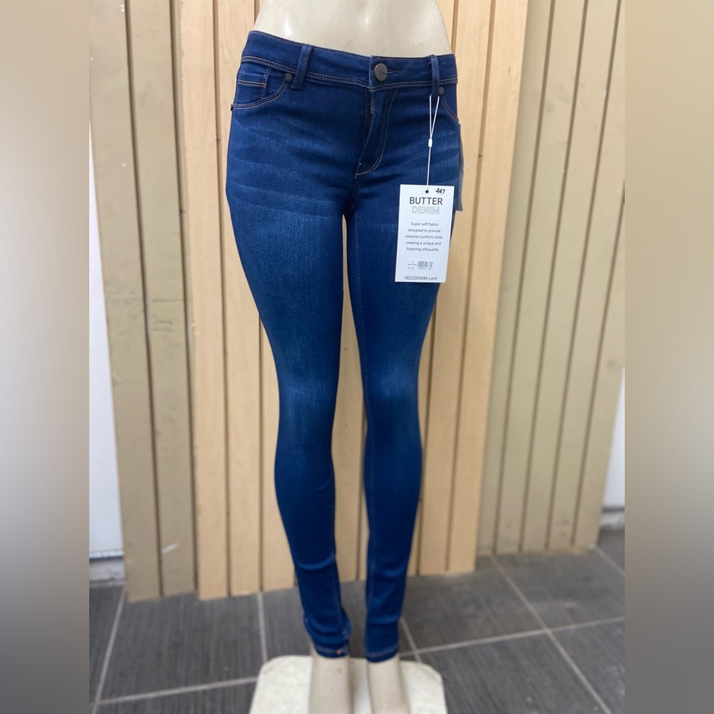 1822 Butter Denim Skinny Jeans